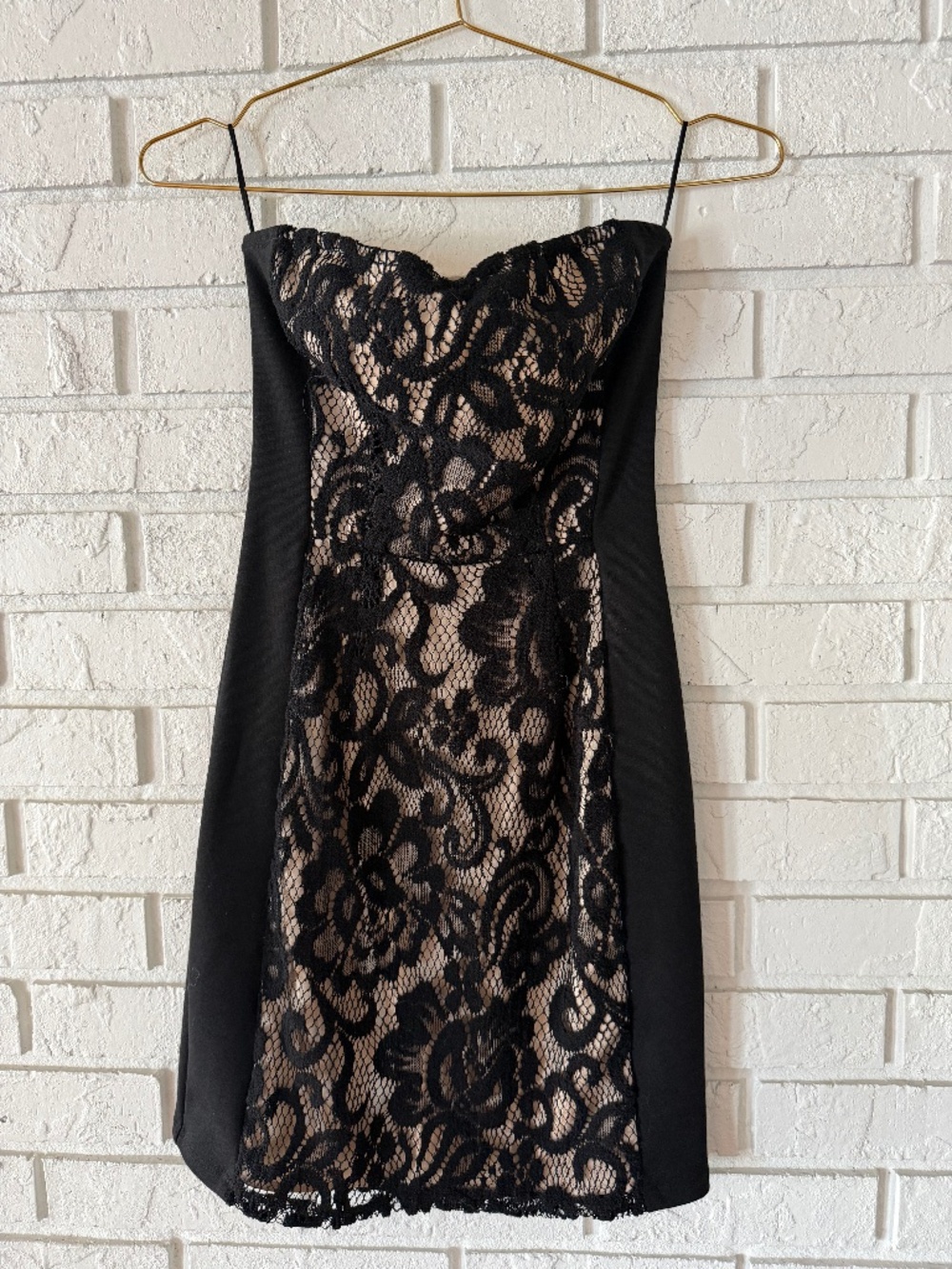 AQUA Black Ponte Lace Strapless Dress